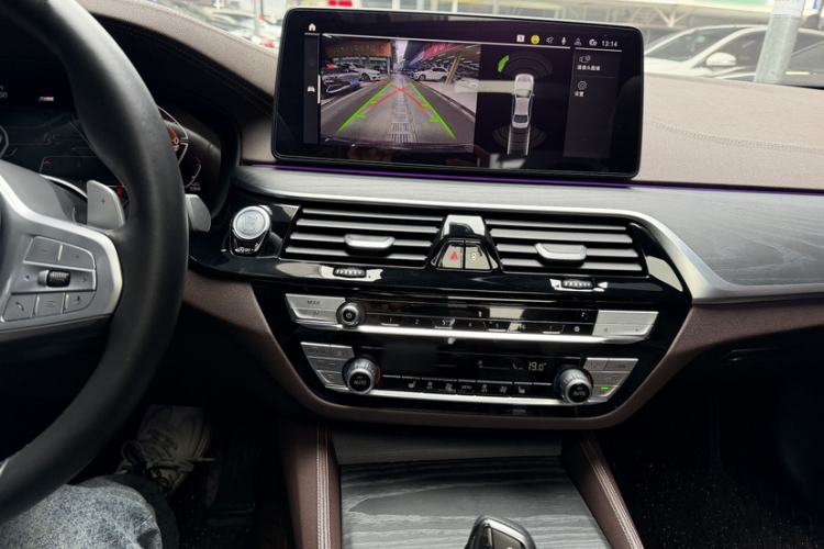 Used BMW 5 Series 2023 530Li Leading Model M Sport Package
