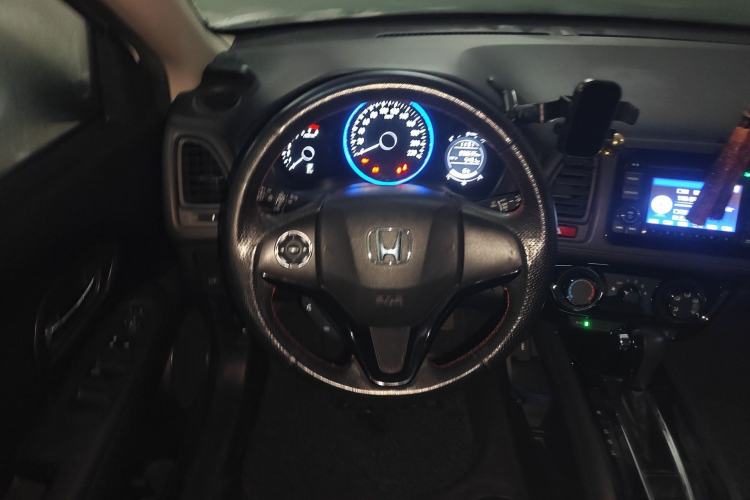 Used Honda Vezel 2015 1.5L CVT two-wheel drive Comfort trim Steering Wheel