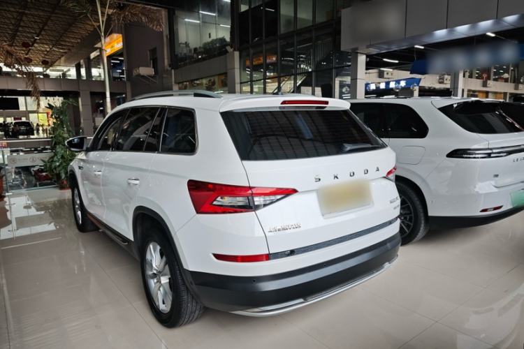 Used Skoda Kodiaq 2019 Facelifted TSI330 7-Seater Two-Wheel-Drive Luxury Enjoyment Edition China VI Standard Exterior 5