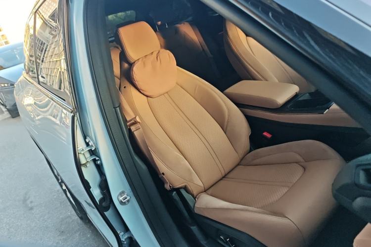 Used Nio ES6 2019 430 km Performance Version Right Front Seat