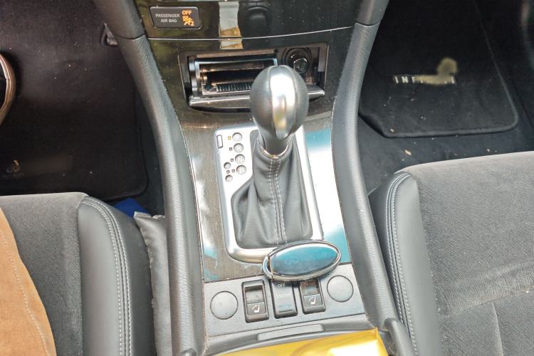 Used Infiniti QX50 2015 2.5L Comfort Edition Gear Lever