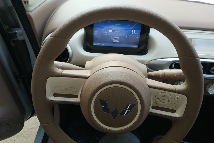 Used Wuling Hongguang MINIEV 2025 Four-Door Version Advanced Edition
