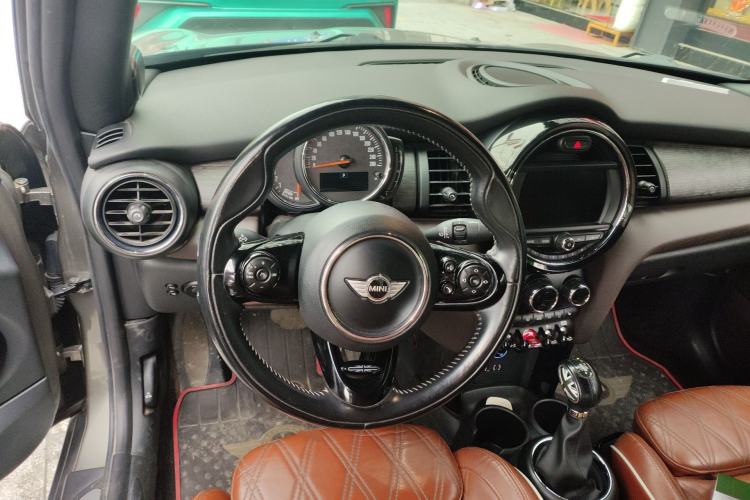 Used MINI 2017 1.5T COOPER CABRIO Freedom Edition Steering Wheel