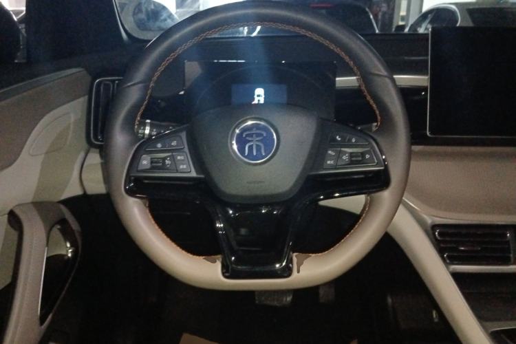 Used BYD Song Pro New Energy 2024 HONOR Edition DM-i 71KM Navigation Model