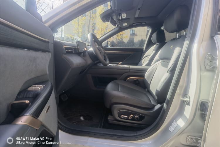 Used Dongfeng eπ eπ008 2024 210Max Range-Extended Version 6 Seats
