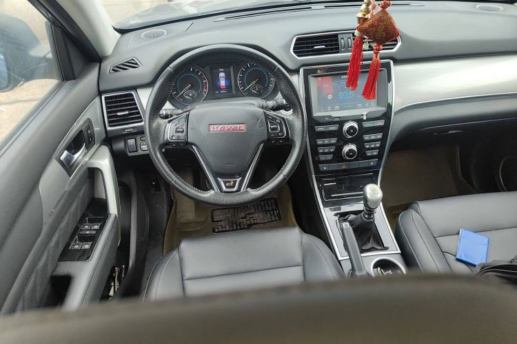 Used Haval H2 2014 1.5T Manual Two-Wheel Drive Elite Edition Steering Wheel