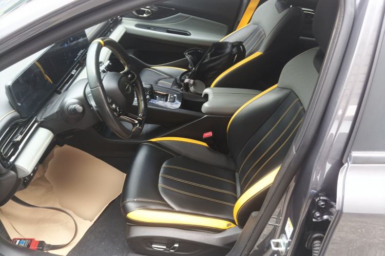 Used GAC Trumpchi EMPOW 2021 270T DCT J15 Version Left Front Seat