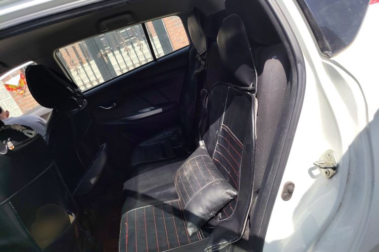 Used Toyota YARiS L Zhi Xuan 2015 1.5E Automatic Charm Edition