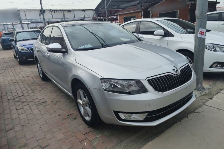 Used Skoda Octavia 2015 1.6L Automatic Yijun Edition
