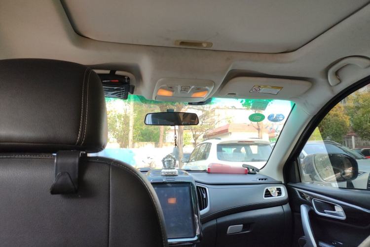 Used SWM X7 2018 1.8L Manual Luxury Connected Version 7 Seats Headliner