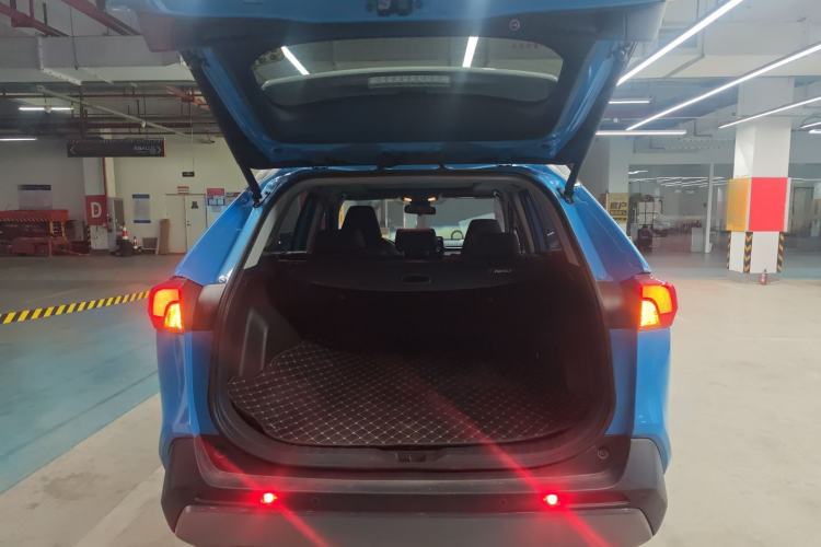 Used Toyota RAV4 2020 2.0L CVT Four-Wheel Drive Prestige Edition
