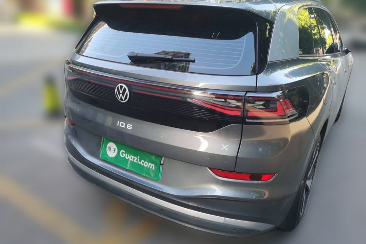 Used Volkswagen ID.6 X 2023 Ultra-Intelligent Long-Range Version
