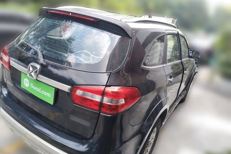 Used JMC Yusheng S350 2013 2.4T Automatic 2WD Diesel Luxury Edition 5 Seats
