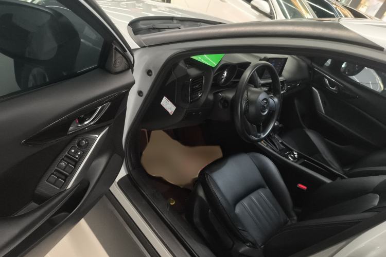 Used Mazda CX-4 2016 2.0L Automatic 2WD Blue Sky Dynamic Edition
