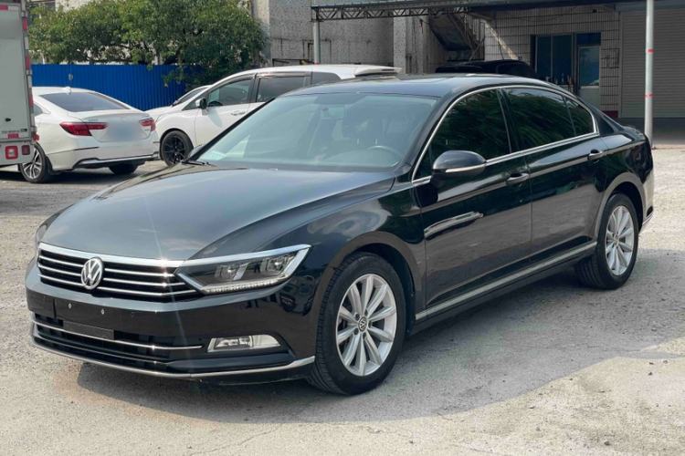 Used Volkswagen Magotan 2019 330TSI DSG Leading Edition China V Standard Guazi used car, China used car export, Used car for sale, Used cars, Cheapest cars for sale
