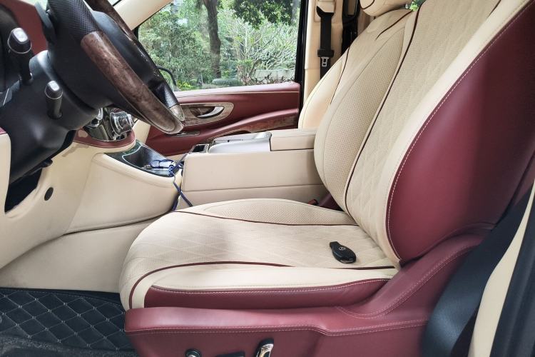 Used Mercedes-Benz Vito 2021 2.0T Business Version 7 Seats Left Front Seat