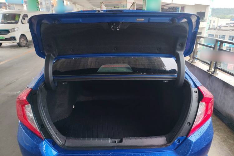 Used Honda Civic 2016 220TURBO CVT Luxury Edition Trunk