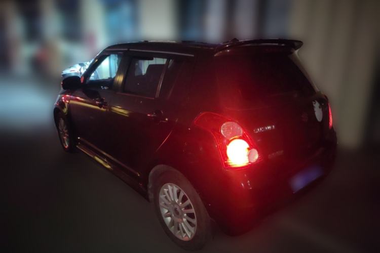 Used Suzuki Swift 2011 1.5L Automatic Fashion Edition
