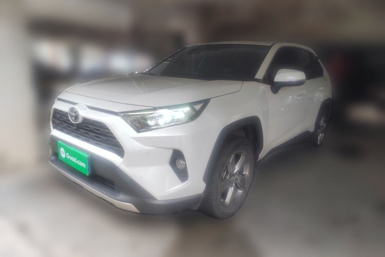 Used Toyota RAV4 2022 2.0L CVT Two-Wheel Drive Fashion Plus Edition