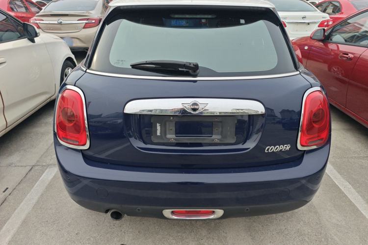 Used MINI 2015 1.5T COOPER Fun Five-Door Edition Rear