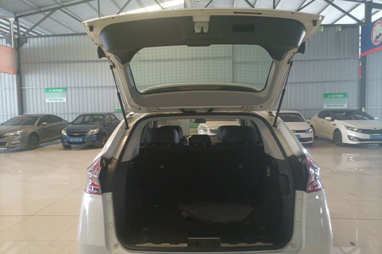 Used Luxgen U6 SUV 2015 1.8T Charm Model
