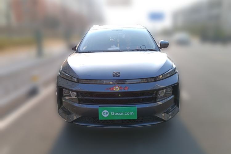 Used SOL QX 2021 300T DCT Prestige Smart Connectivity Version Front