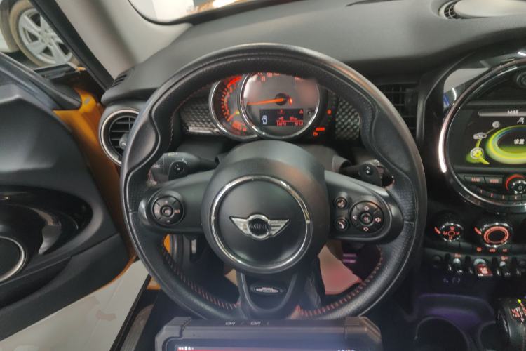 Used MINI MINI 2014 2.0T COOPER S Fun
