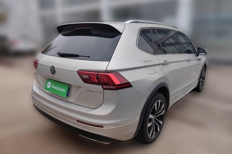 Used Volkswagen Tiguan L 2021 330TSI Automatic Two-Wheel Drive R-Line Enhanced Edition Rear Right 45 Deg