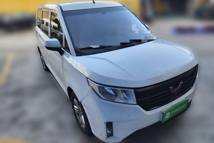 Used Wuling Hongguang PLUS 2019 1.5T Manual Comfort Version 7 Seats
