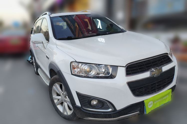 Used Chevrolet Captiva 2015 2.4L 4x4 Flagship Edition 7-Seater
