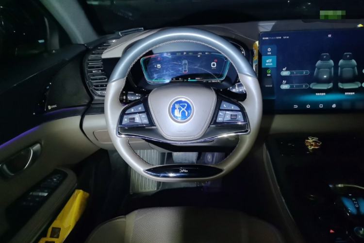 Used BYD Han 2020 DM Four-Wheel Drive Performance Edition Prestige Model Steering Wheel