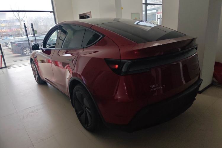 Used Tesla Model Y 2025 Rear-Wheel-Drive Version