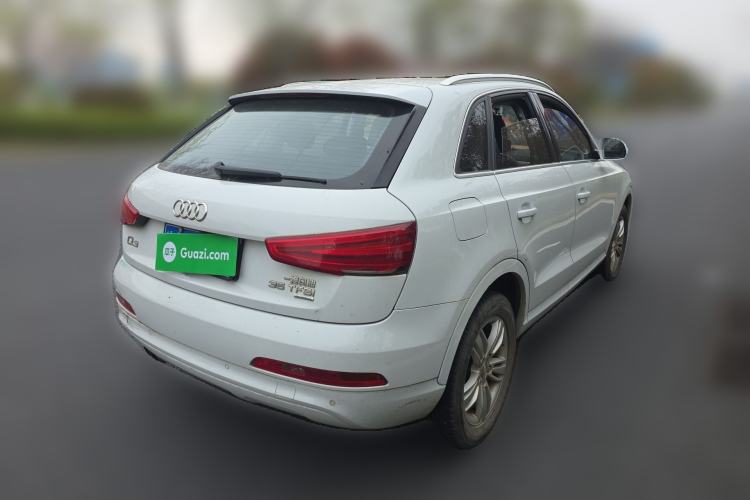 Used Audi Q3 2015 35 TFSI quattro Comfort model Rear Right 45 Deg