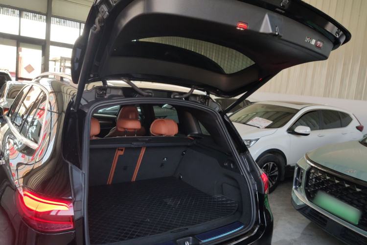 Used Mercedes-Benz GLC 2024 Refreshed GLC 300 L 4MATIC Dynamic Version 5 Seats
