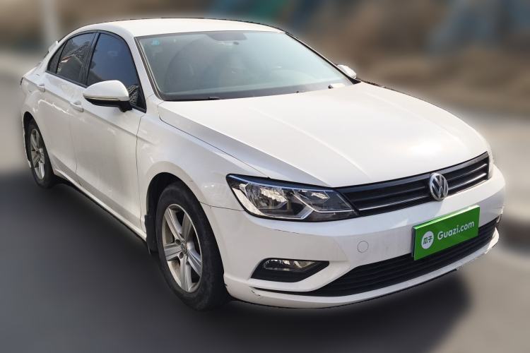 Used Volkswagen Lamando 2015 230TSI Manual Trend Edition
