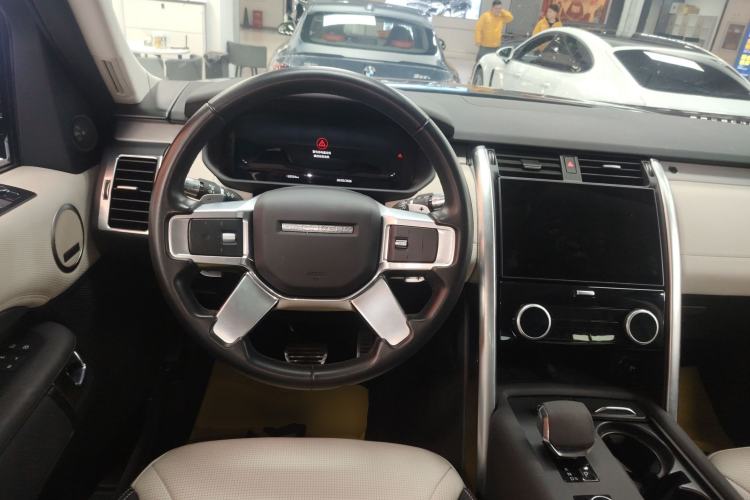 Used Land Rover Discovery 2021 360 PS R-Dynamic SE