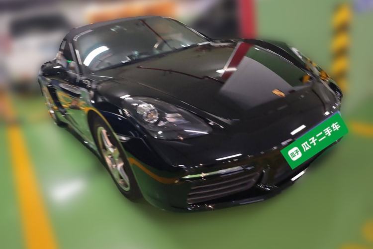 Used Porsche 718 2018 Boxster 2.0T Front Right 45 Deg