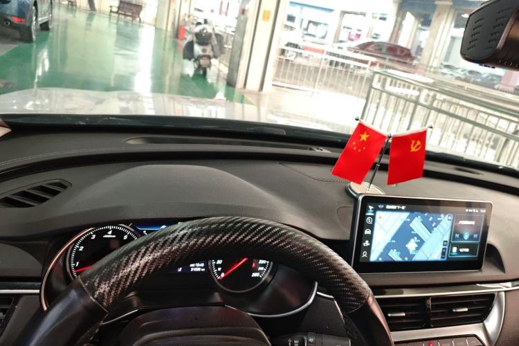 Used Hongqi H5 2022 Classic Model Facelift 1.8T Automatic Smart Connect Flagship Edition
