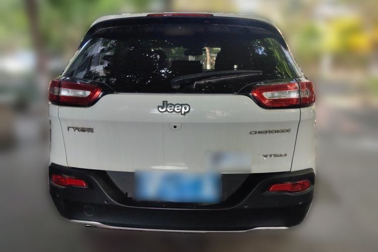Used Jeep Cherokee 2017 2.0L Superior Edition