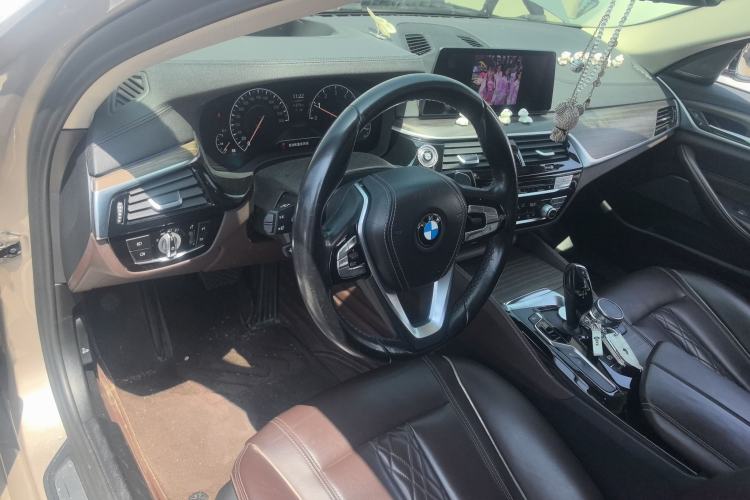 Used BMW 5 Series 2019 530Li Luxury Edition Premium Package
