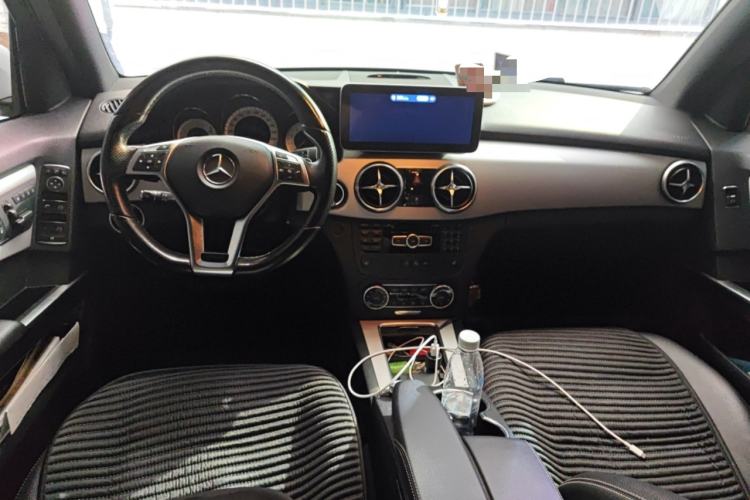 Used Mercedes-Benz GLK-Class 2015 GLK 260 4MATIC Fashion Edition Ultimate Version Center Console