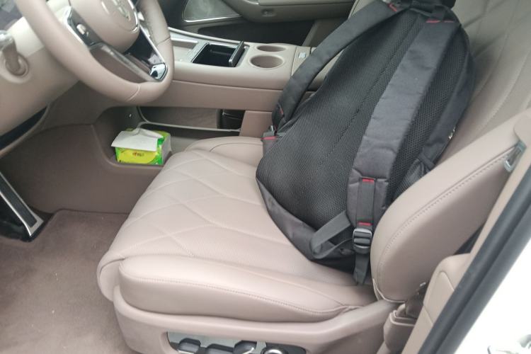 Used Hima AITO M8 2025 Extended-Range Ultra Version 53.4 kWh 6-Seater Edition
