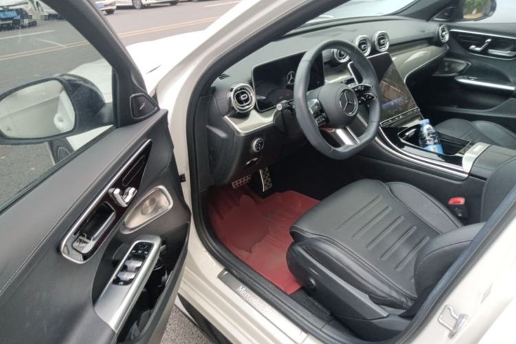 Used Mercedes-Benz C-Class 2023 Second Facelift C 260 L Starry Night Sports Edition Driver Seat