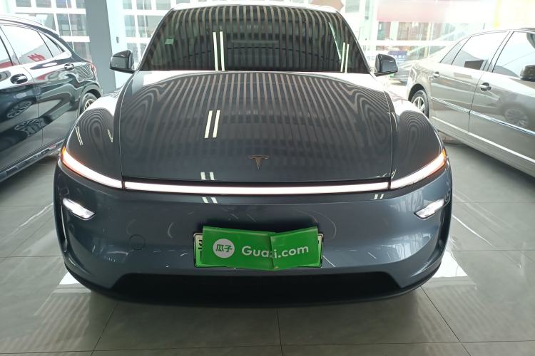 Used Tesla Model Y 2025 Rear-Wheel-Drive Version
