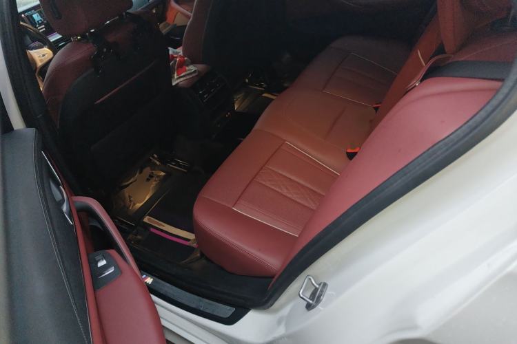 Used BMW 5 Series New Energy 2022 535Le M Sport Package Left Rear Seat