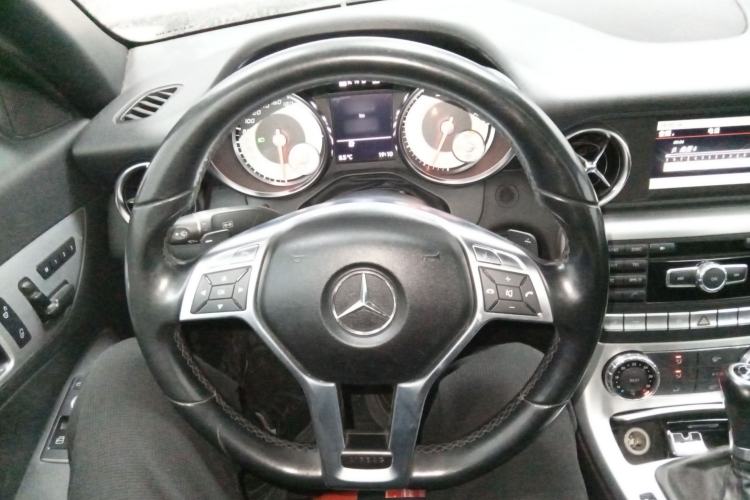 Used Mercedes-Benz SLK-Class 2011 SLK 200 Fashion Model