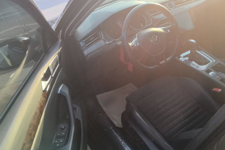 Used Volkswagen Magotan 2017 330TSI DSG Luxury Model
