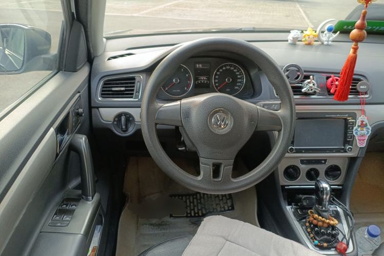 Used Volkswagen Lavida 2013 Restyled Classic 1.6L Automatic Comfort Edition
