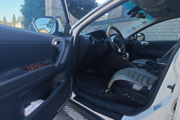 Used Luxgen Great 7 SUV 2015 2.2T Two-Wheel-Drive ZhiZun Version