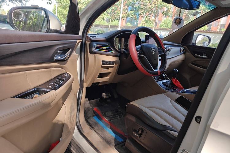 Used Baojun 730 2017 1.8L iAMT Prestige Version 7 Seats